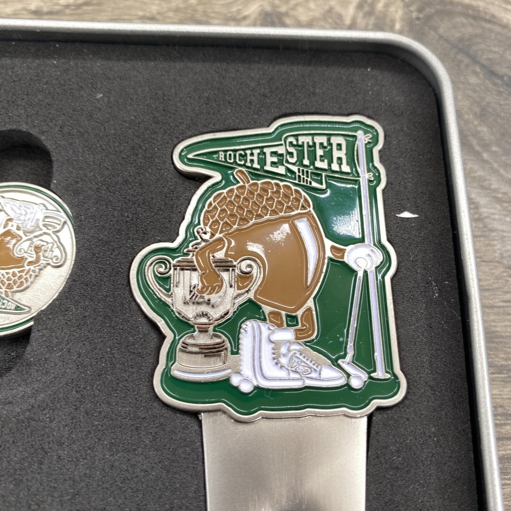ROCHESTER Vice Golf Atelier Go Nutz Divot Tool Ball Marker Size One Silver - Picture 2 of 6